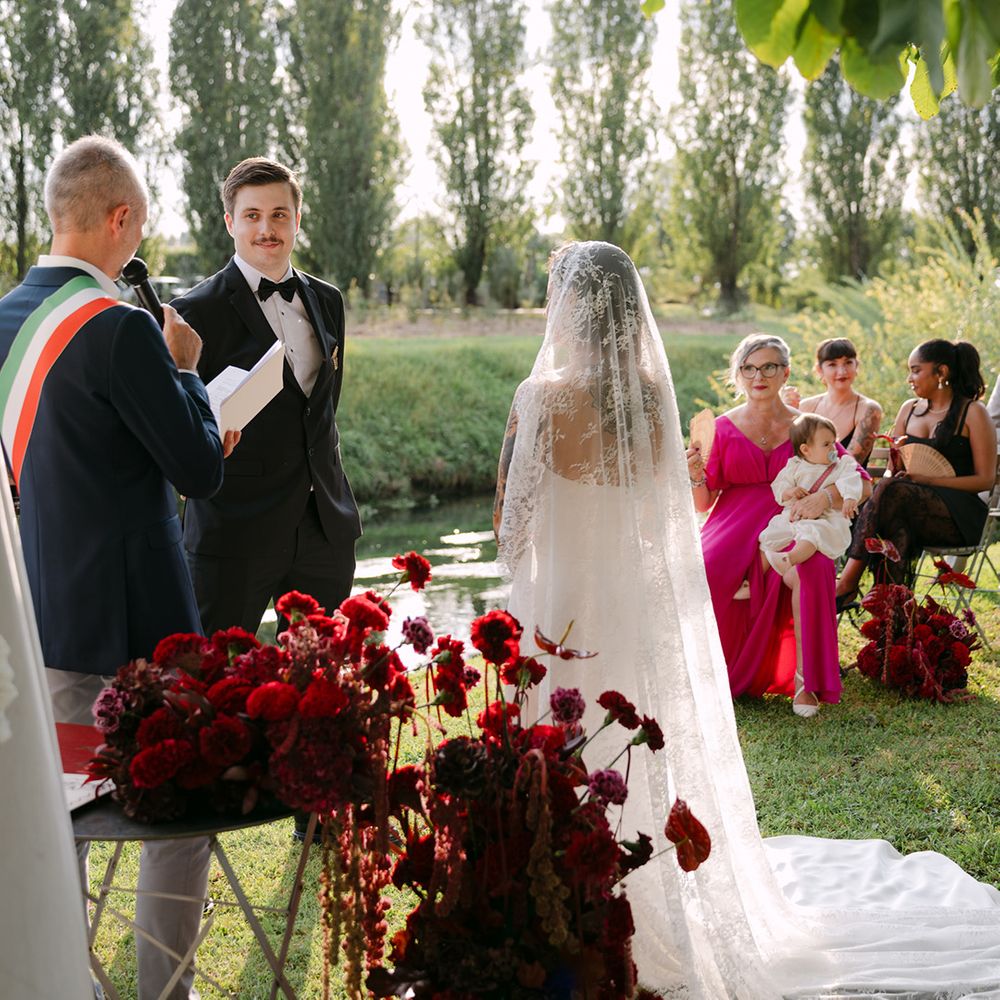outdoor-wedding-ceremony