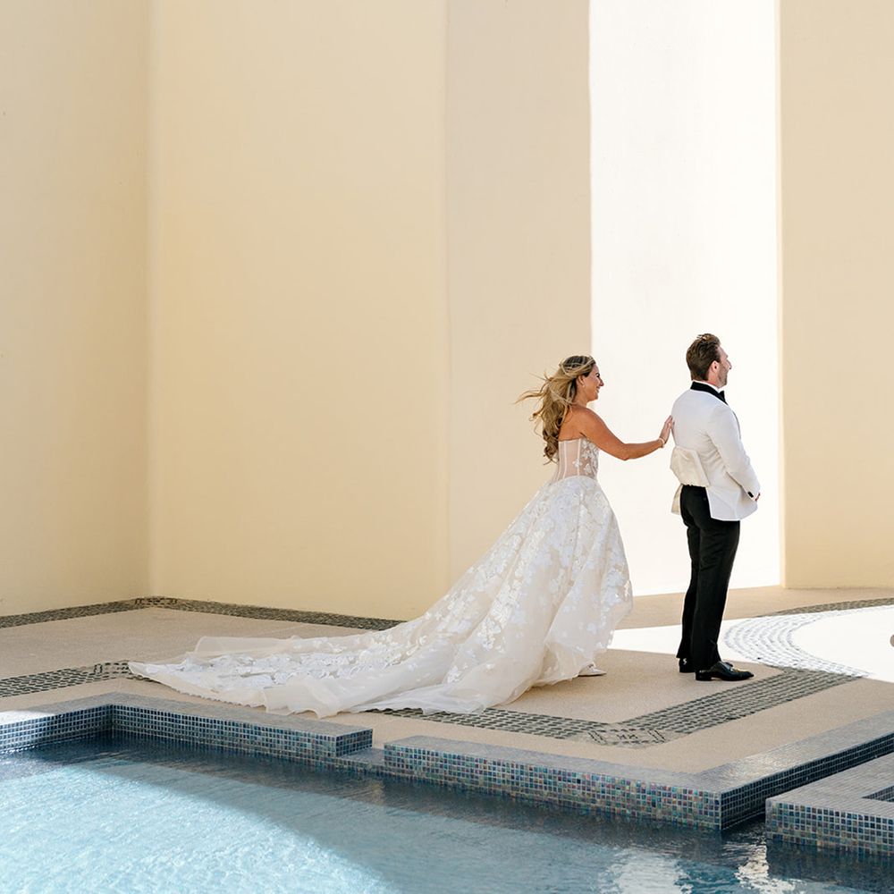 first-look-for-bride-and-groom