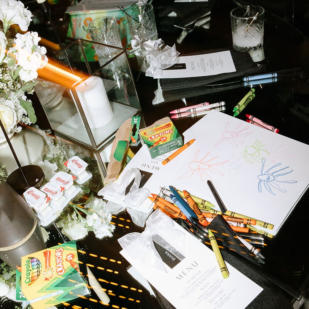 kids-entertainment-idea-at-wedding-with-colouring-books