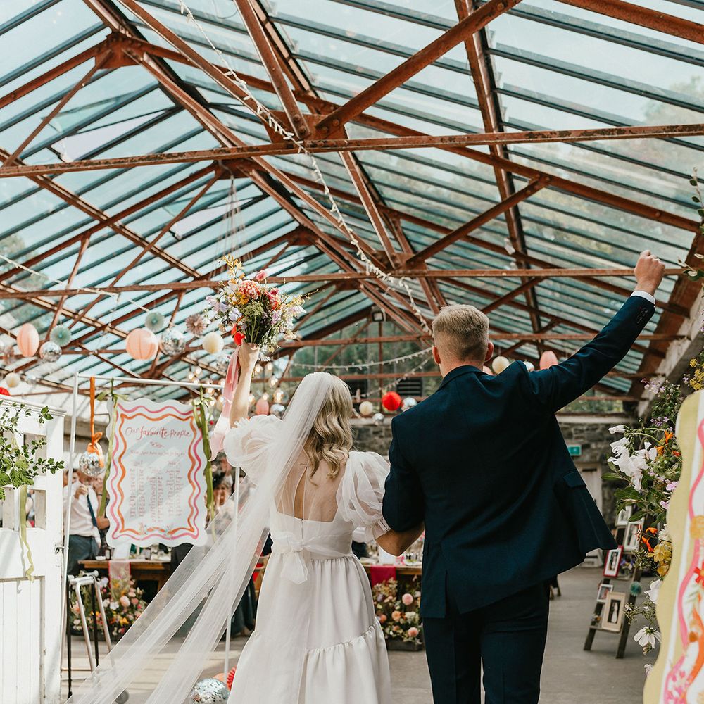 wedding-entrance-moment