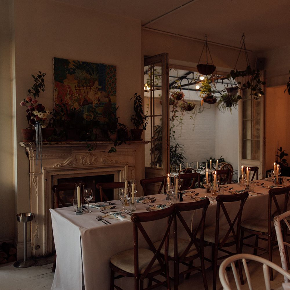 banquet-tables-for-wedding-breakfast