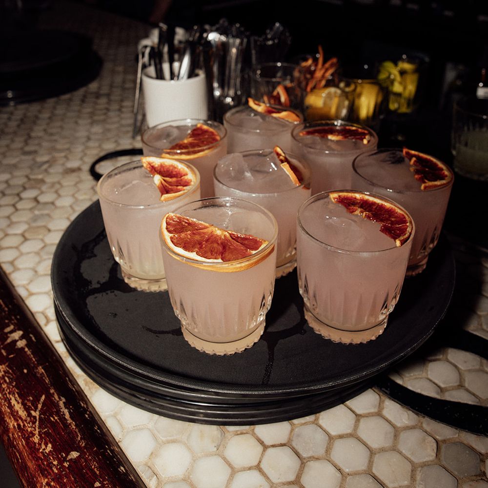 grapefruit-wedding-cocktails