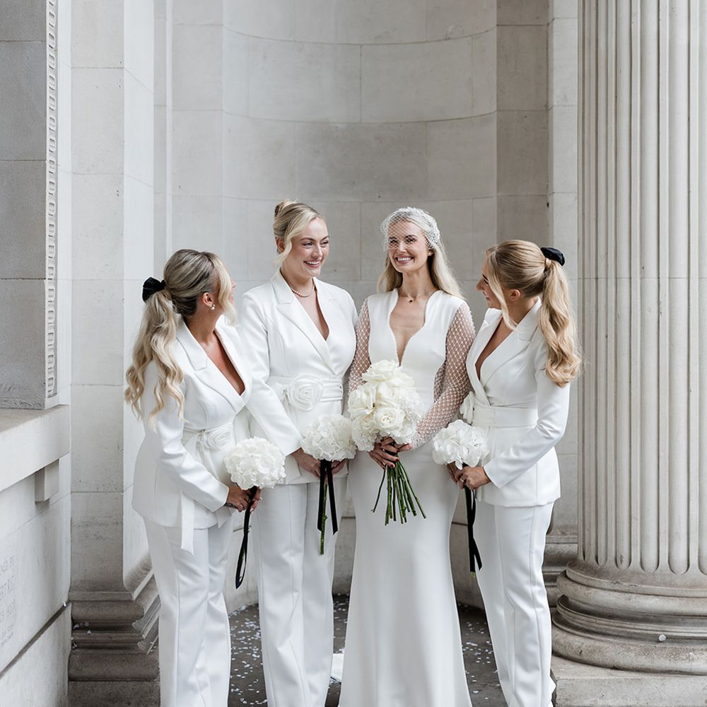 bridesmaids-in-white-bridesmaid-suits