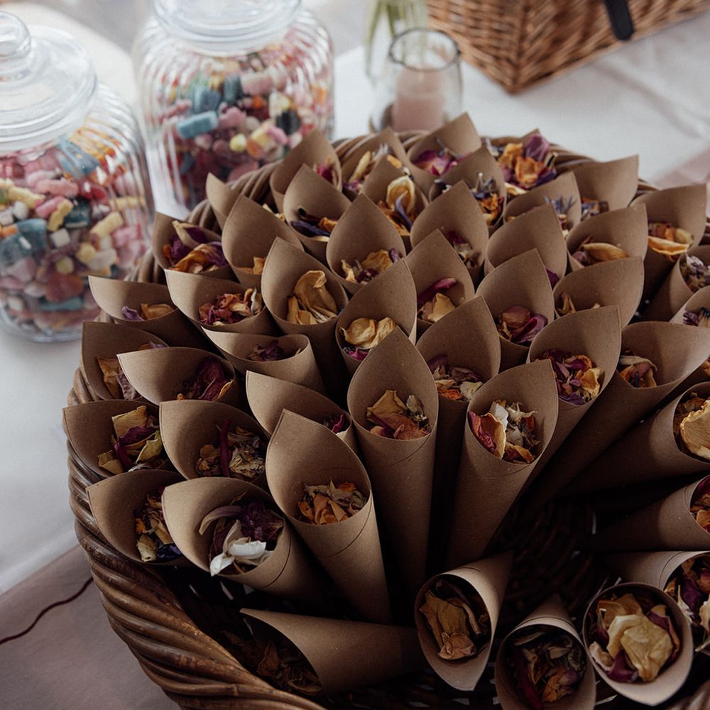 confetti-cones.