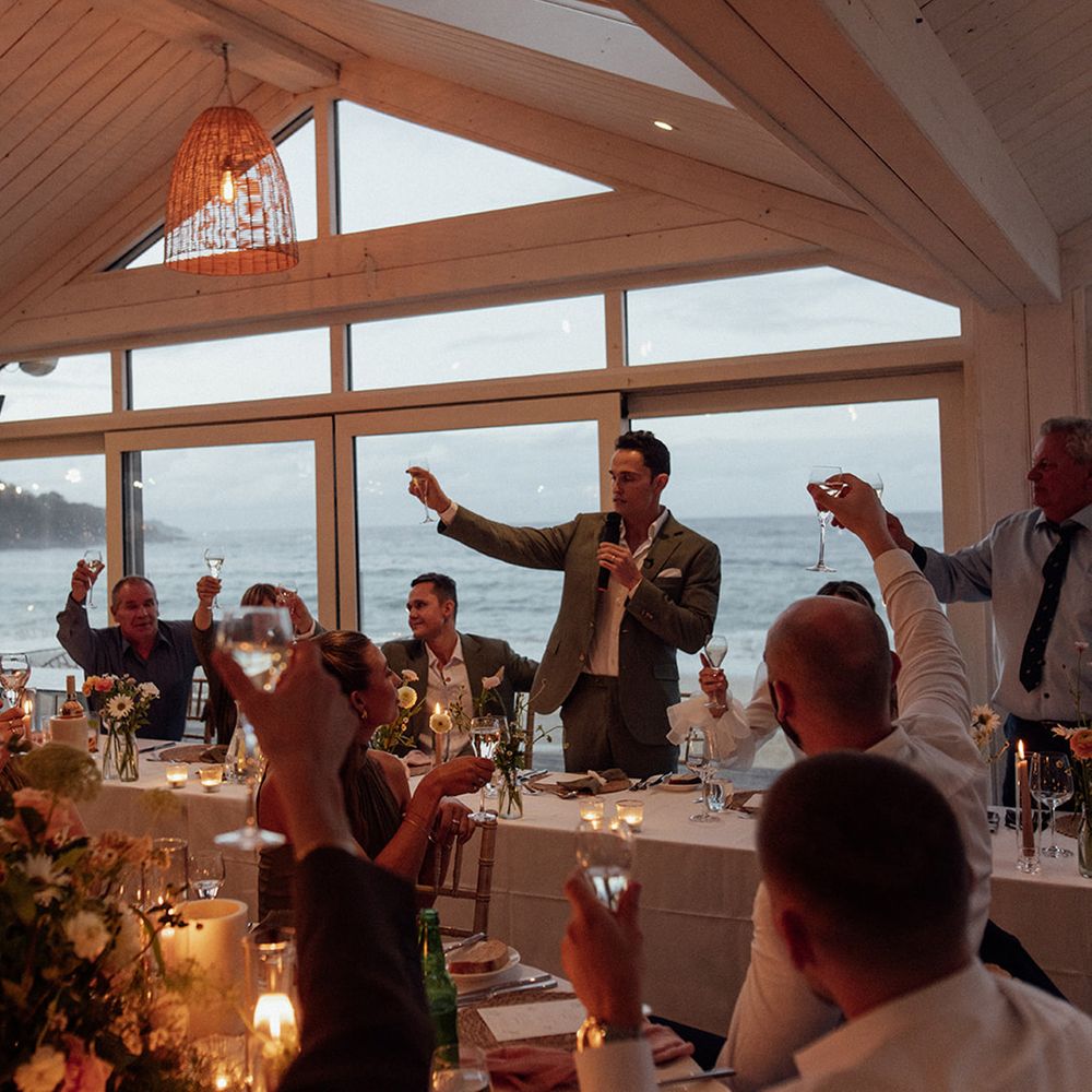 toast-during-wedding-speeches