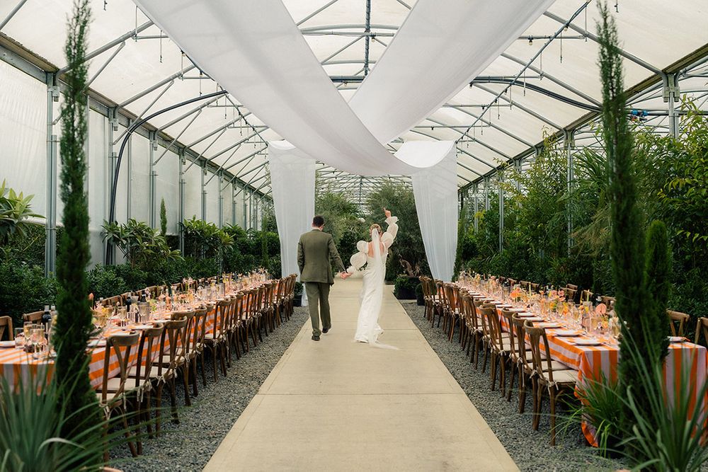 Botanical Garden Wedding At Architectural Plants With An Italian Garden ...