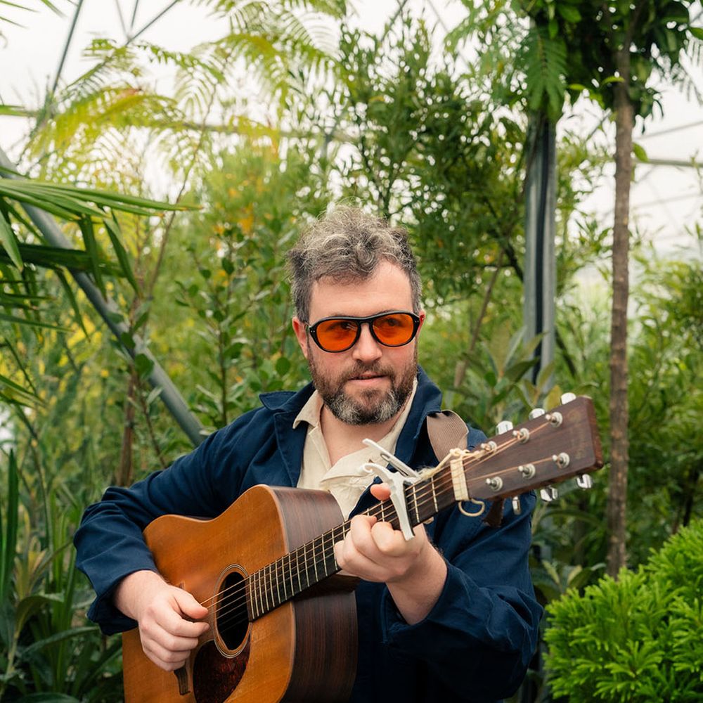 guitar-player-for-ceremony