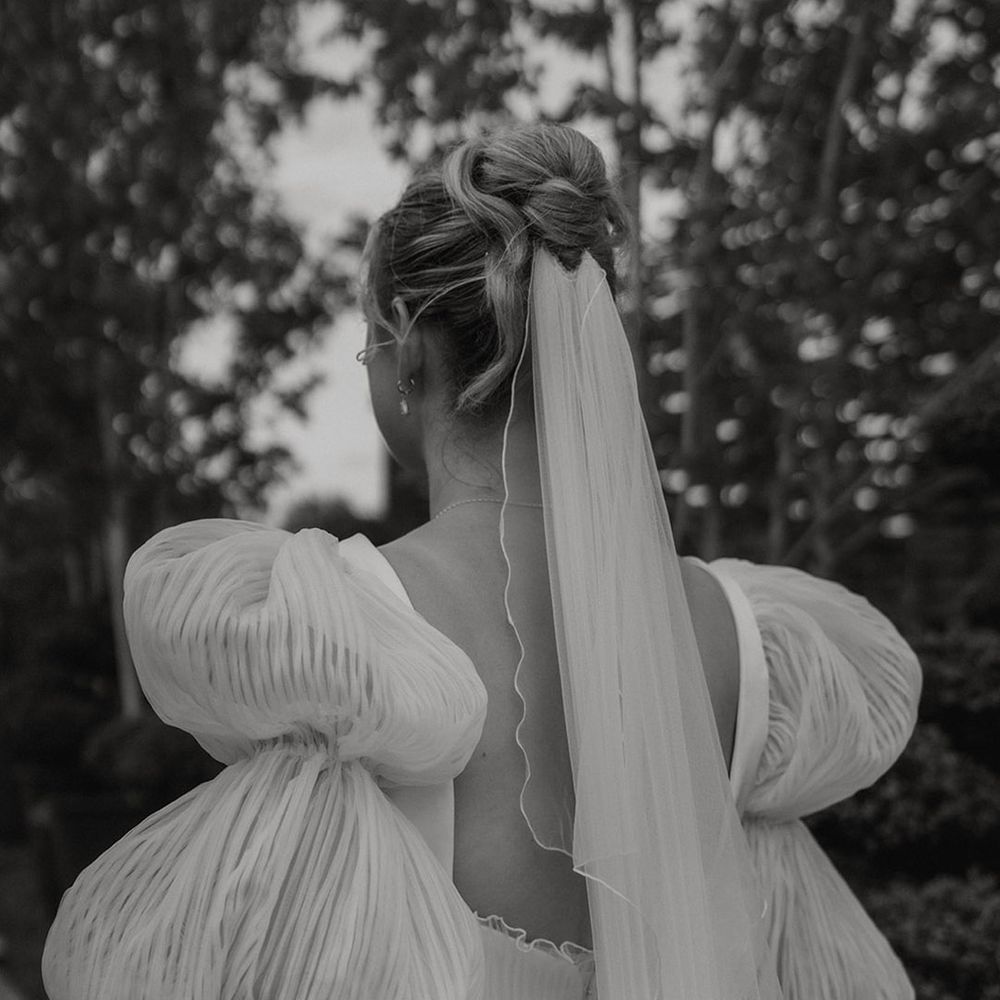 sleeve-details-on-wedding-dress