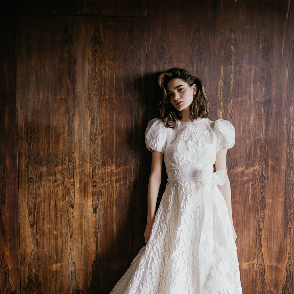 Maxi wedding dress with puff sleeves