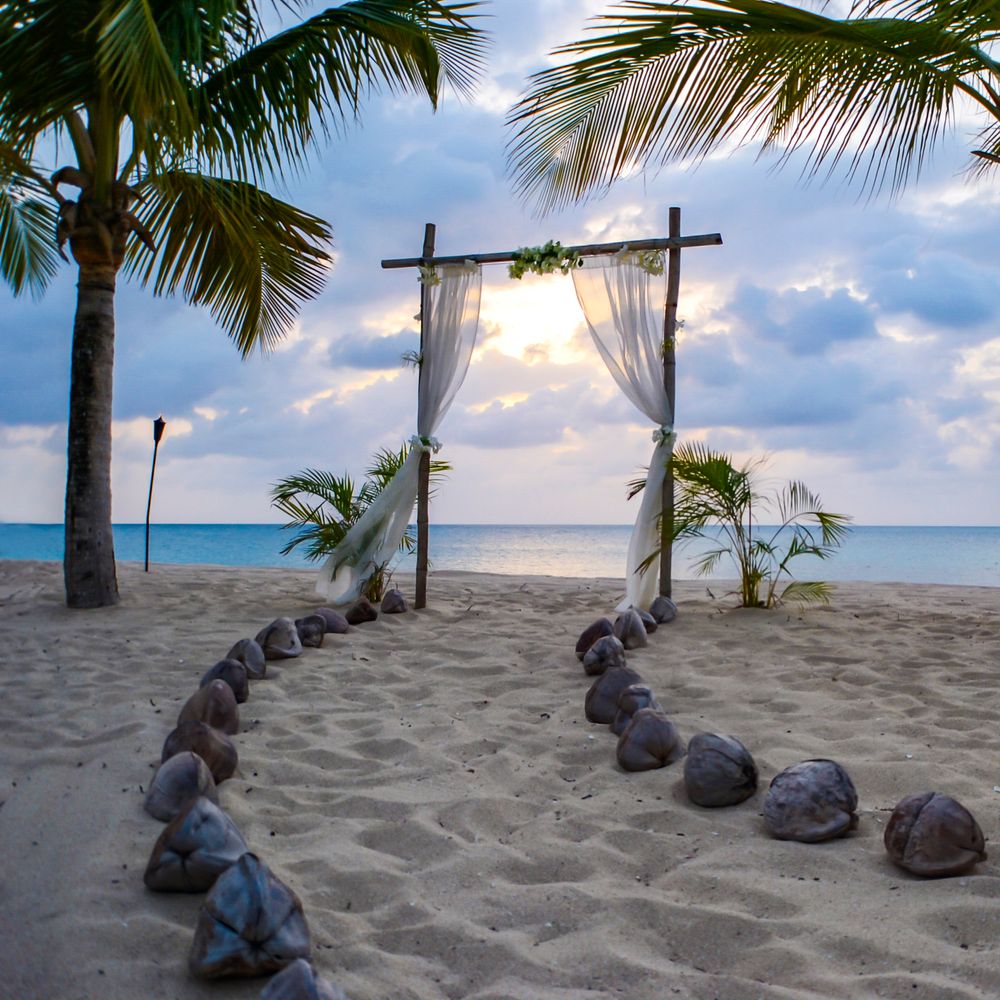Galley Bay beach wedding setup