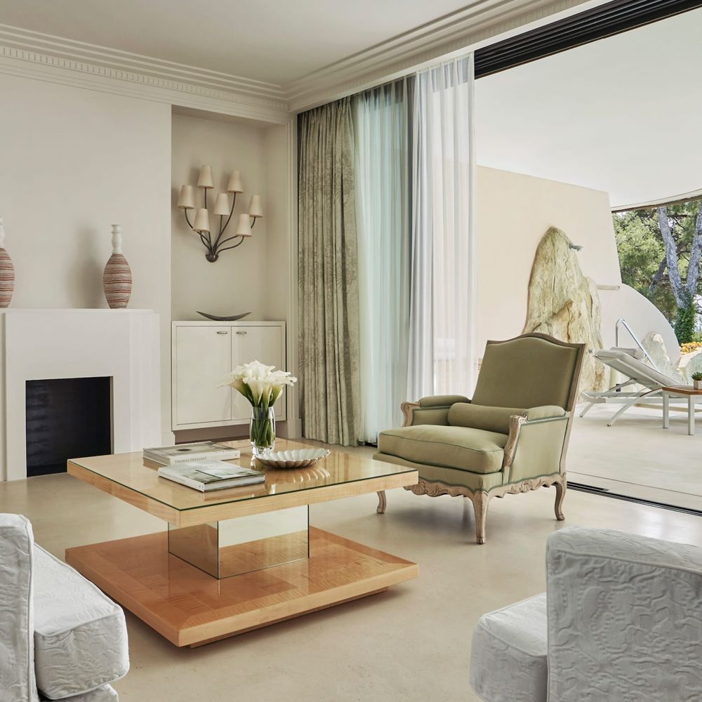 Grand Hotel Du Cap Ferrat bedroom