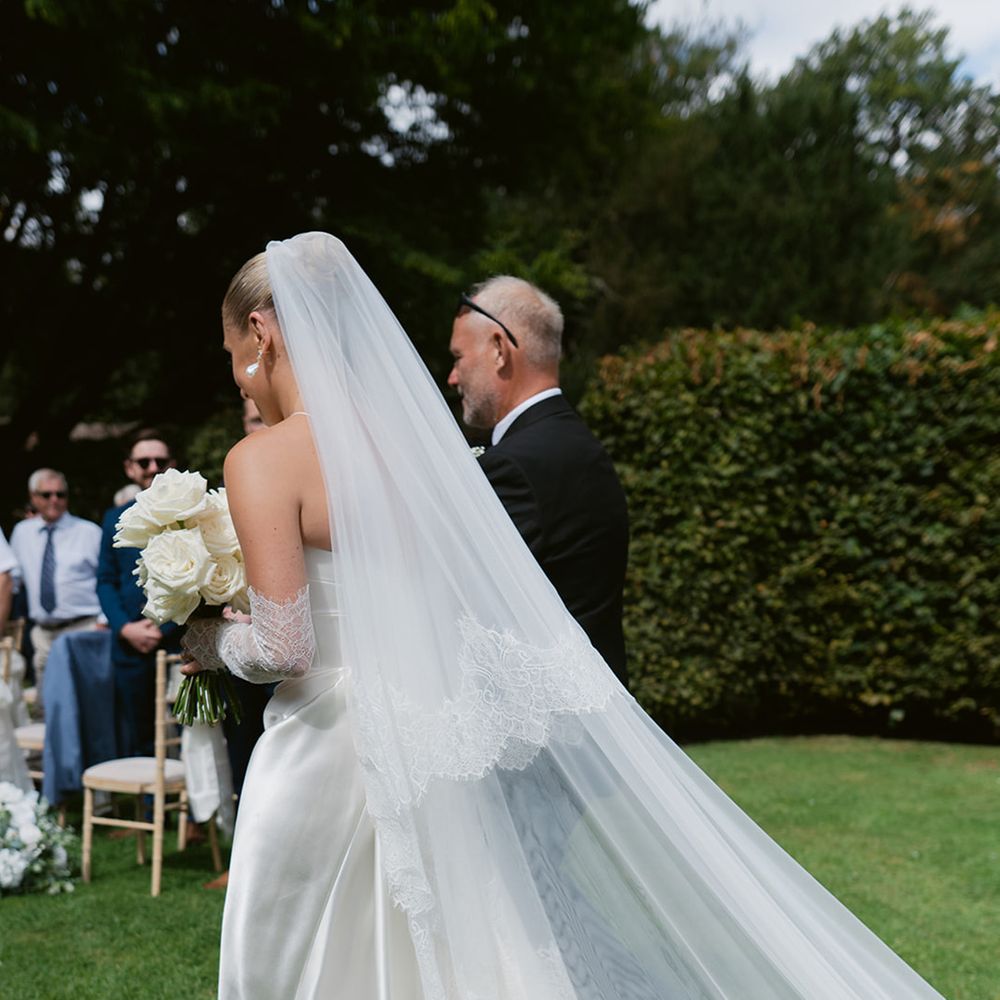 Lace edge wedding veil for bride