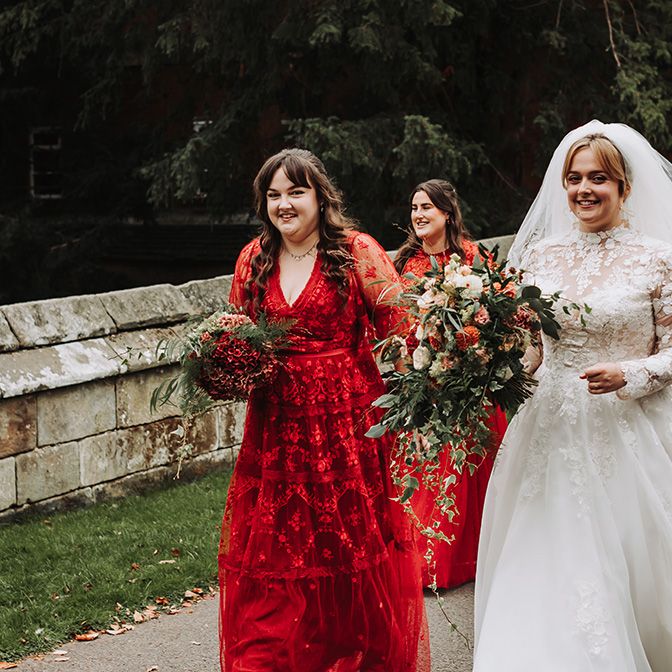 Bridal party arrives at wedding 