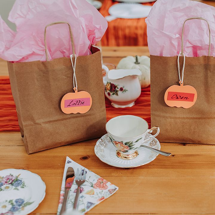 Personalised gift bag wedding favours 