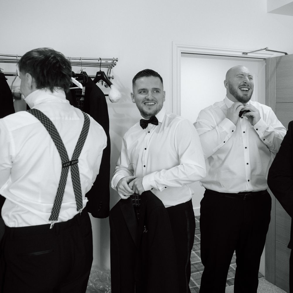 groomsmen getting ready