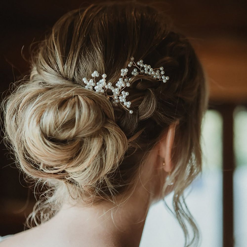 Something borrowed bridal pearl hair accessory