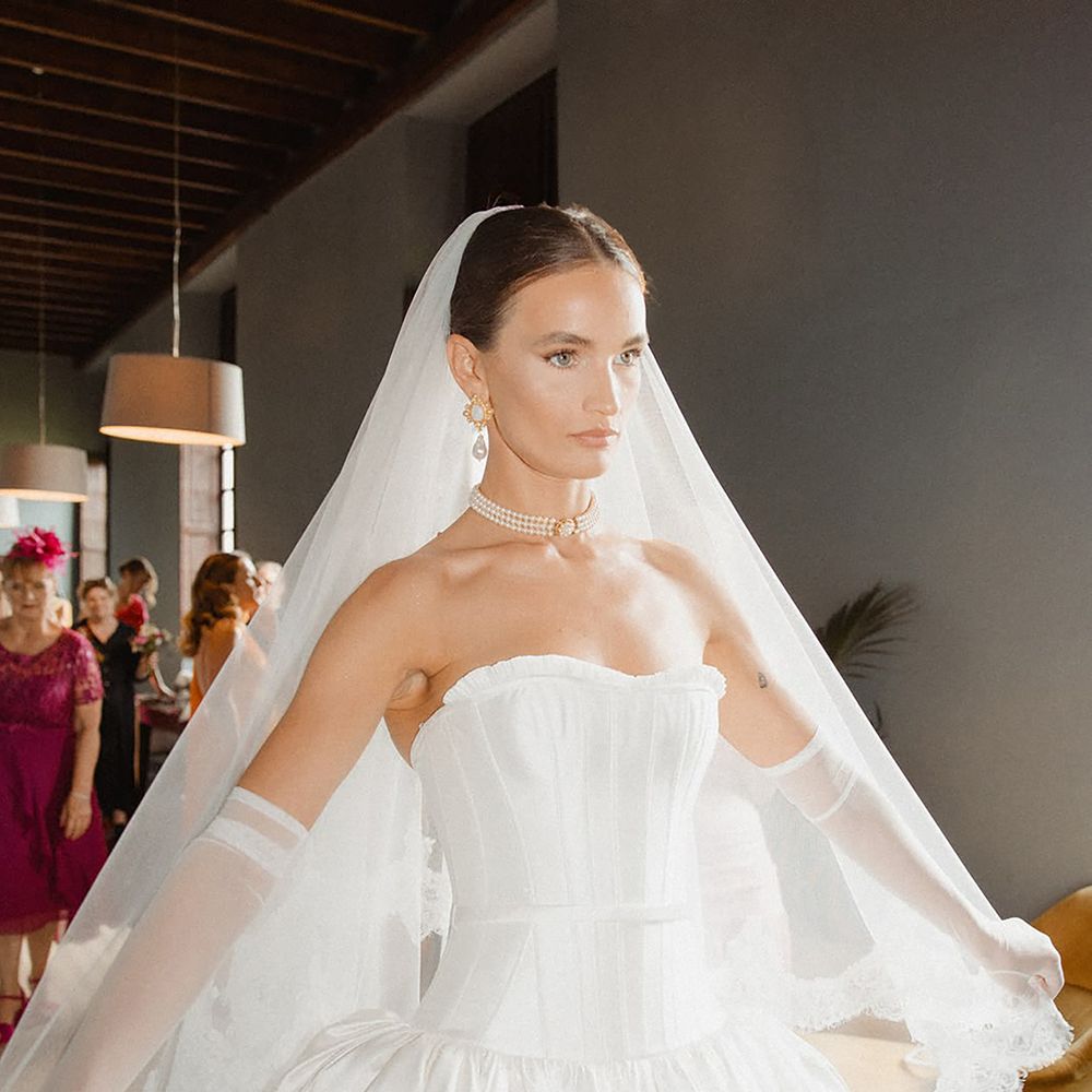 Something new modern corset wedding dress