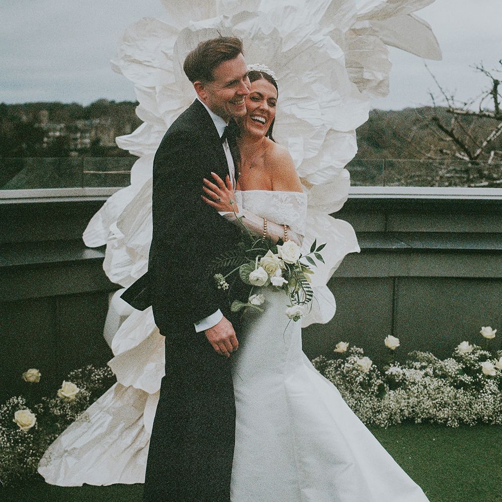 sculptural white wedding decor