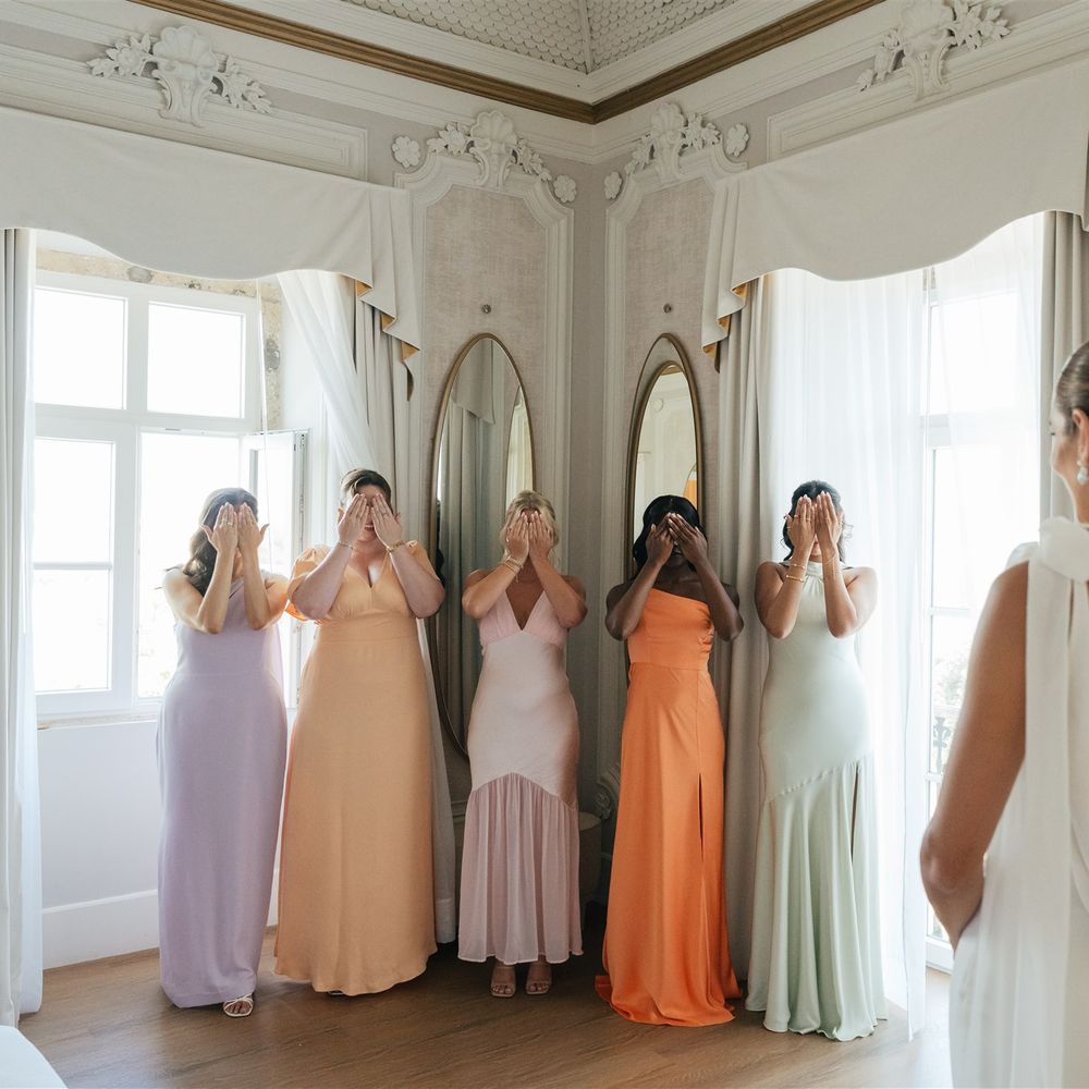 bridesmaids first look