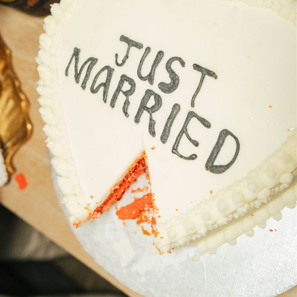 just married iced wedding cake