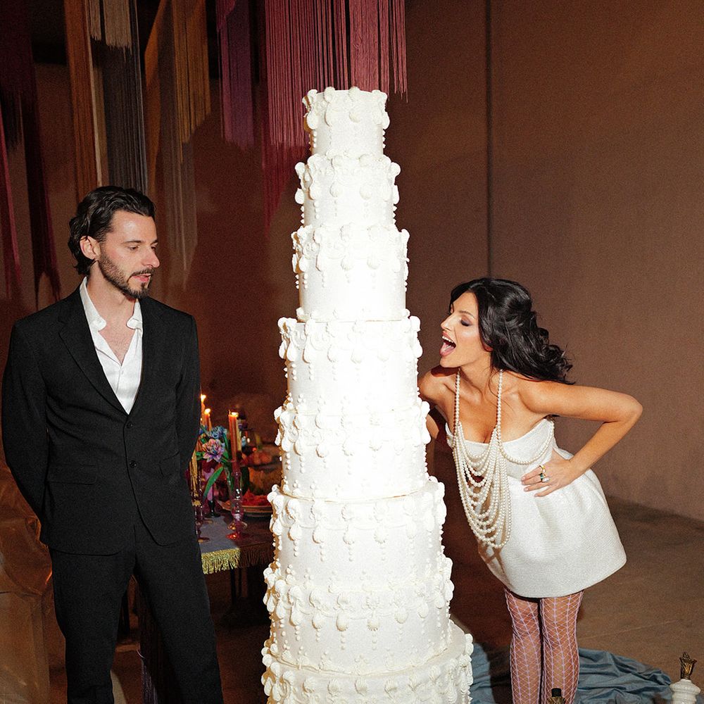 nine tier iced wedding cake