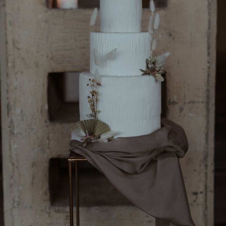 White Cake at Simple Elegant Wedding