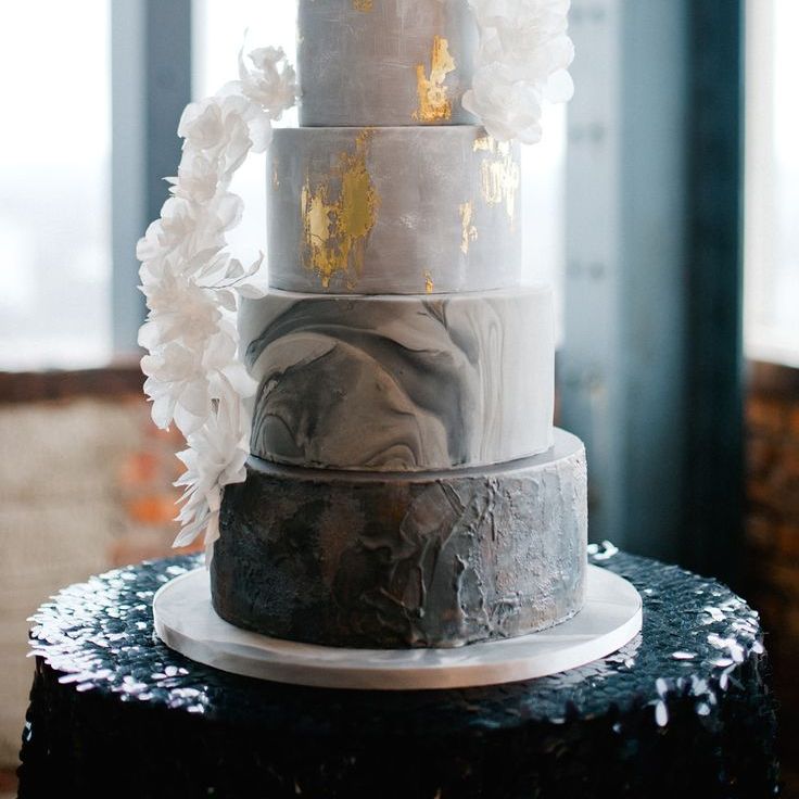 Grey marble wedding cake with gold foil