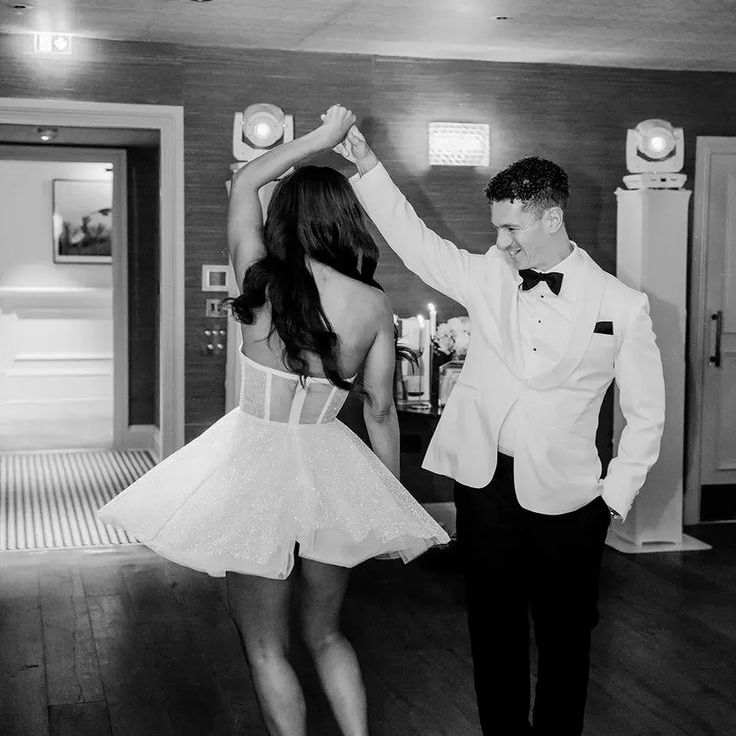 Intimate Fitzrovia Chapel & Pavilion Club in Knightsbridge Wedding