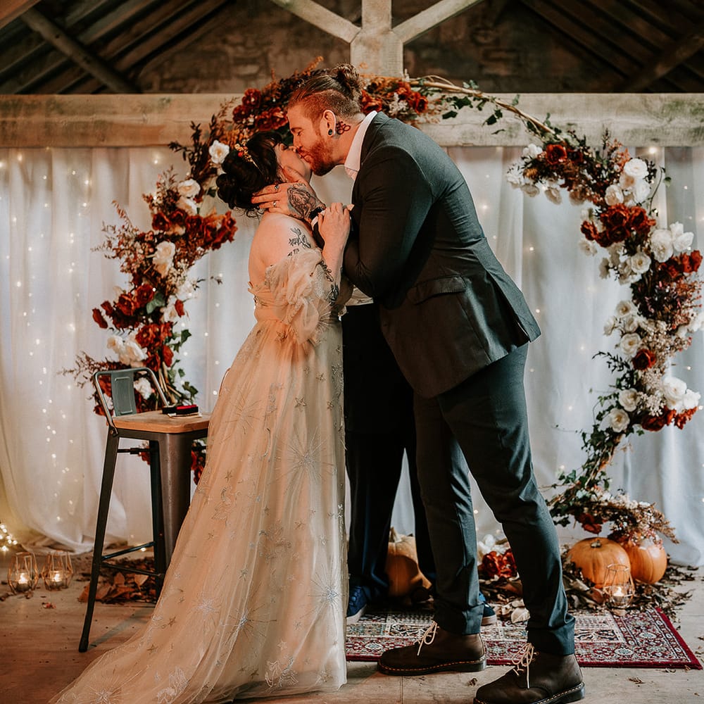 bride groom halloween wedding kiss