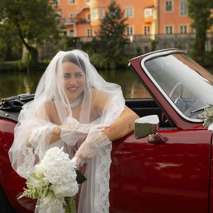 bride veil red triumph convertible