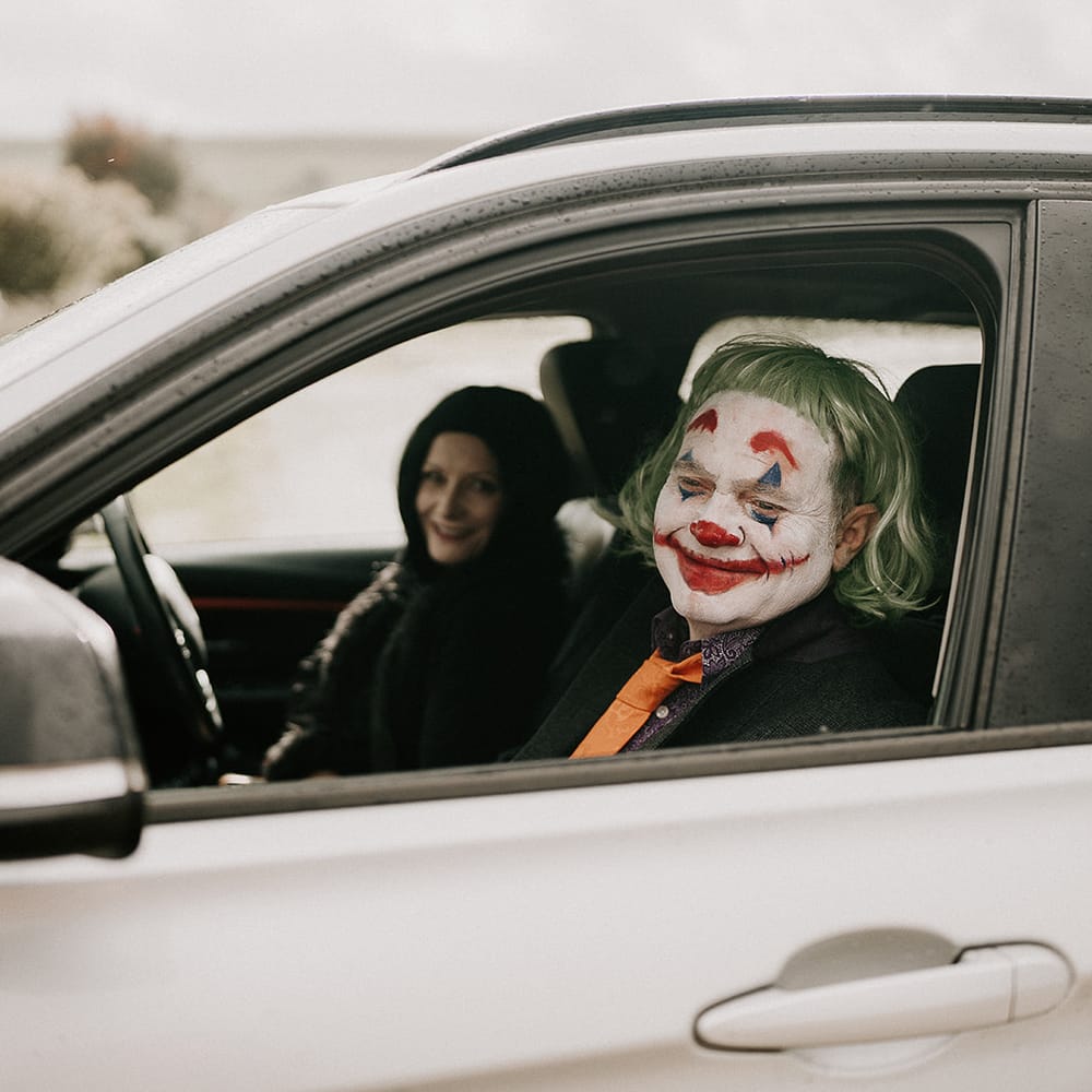 guest halloween joker costume car