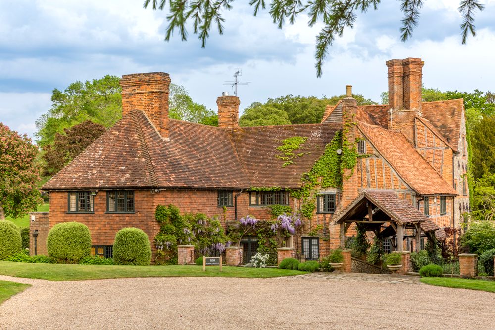 Brooding Estate Burrow Farm Estate | Wedding Venues in Oxfordshire