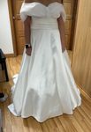 https://rockmywedding.co.uk/7816/9910/6758/15144-img_4410_original.jpeg