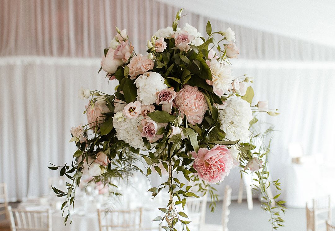 40 Wedding Table Centrepiece Ideas Your Guests Will Love Looking At