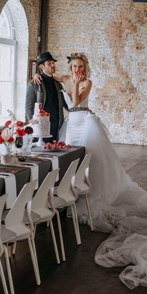 black red and white wedding decor for cruella DeVil inspired wedding inspiration shoot