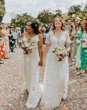 how to manage wedding planning stress