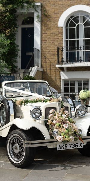 AB Chauffeurs wedding car and The Wedding Shop Townhouse event