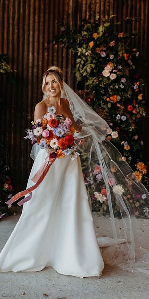 Silchester Farm in Hampshire wedding with bride in Jesus Peiro wedding dress