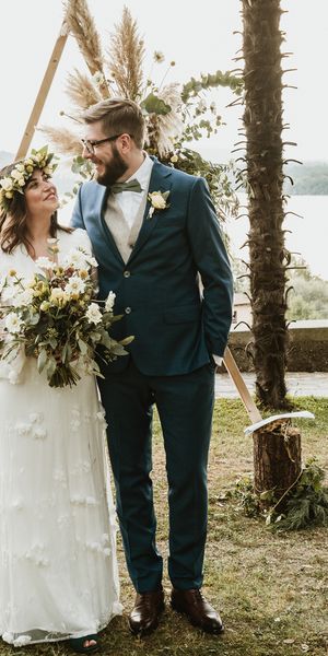  White Wedding Dress With Flowers
