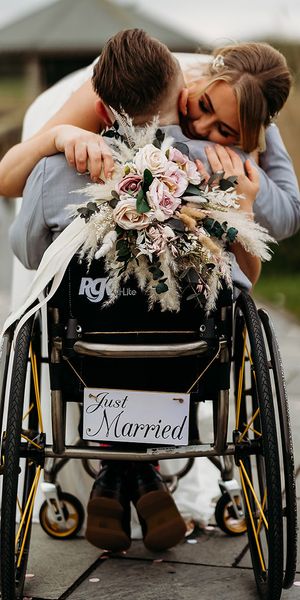 becky-frankie-quantock-lakes-wedding 