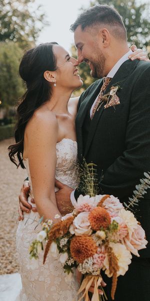 romantic-contemporary-pennard-house-wedding