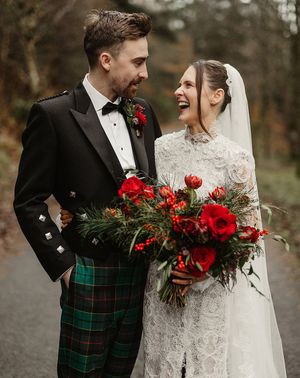 festive-christmas-weekend-wedding-in-scotland