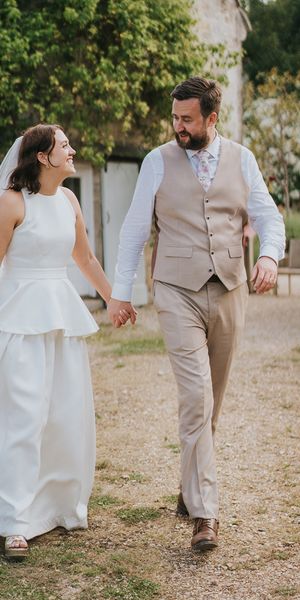 maisie-james-ashley-wood-farm-wedding