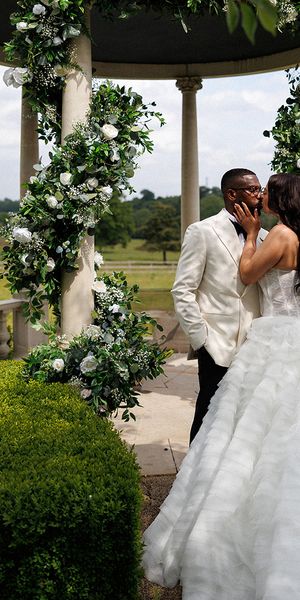 rebecca-mick-froyle-park-wedding