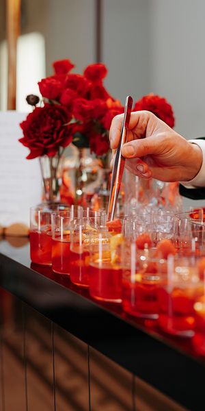 wedding cocktail hour ideas with cocktails on bar