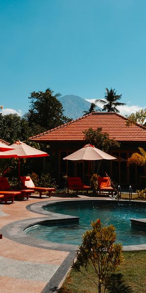 Win £250 Towards Your Honeymoon and £250 Worth of Wedding Gifts From Prezola