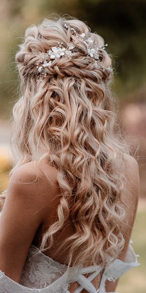 half-up-half-down-wedding-hairstyles
