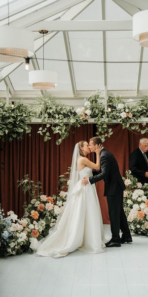 Ceremony floor meadows photography by Holly Florence Photography