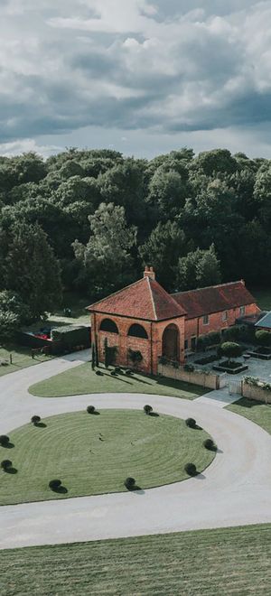 exterior view of nottinghamshire wedding venue, hazel gap barn