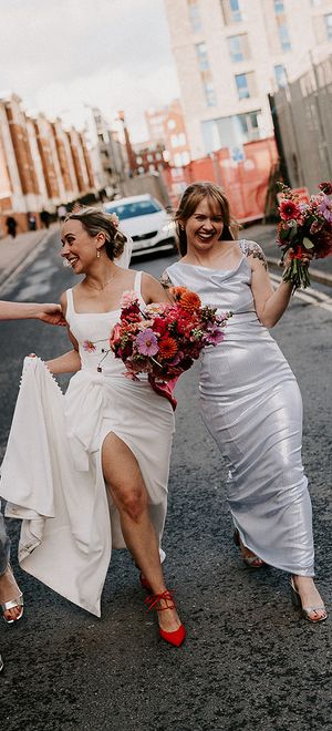 jodie-oliver-trafalgar-warehouse-wedding-with-metallic-bridesmaid-dresses